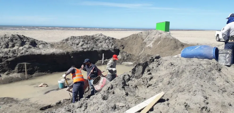 Construyen dos paradores costeros en El Cóndor