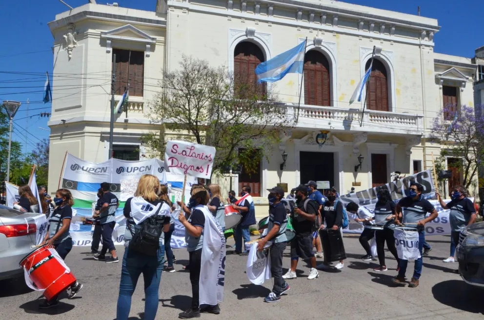 Expresiones de UPCN y CGT  Zona Atlántica por los reclamos al Gobierno