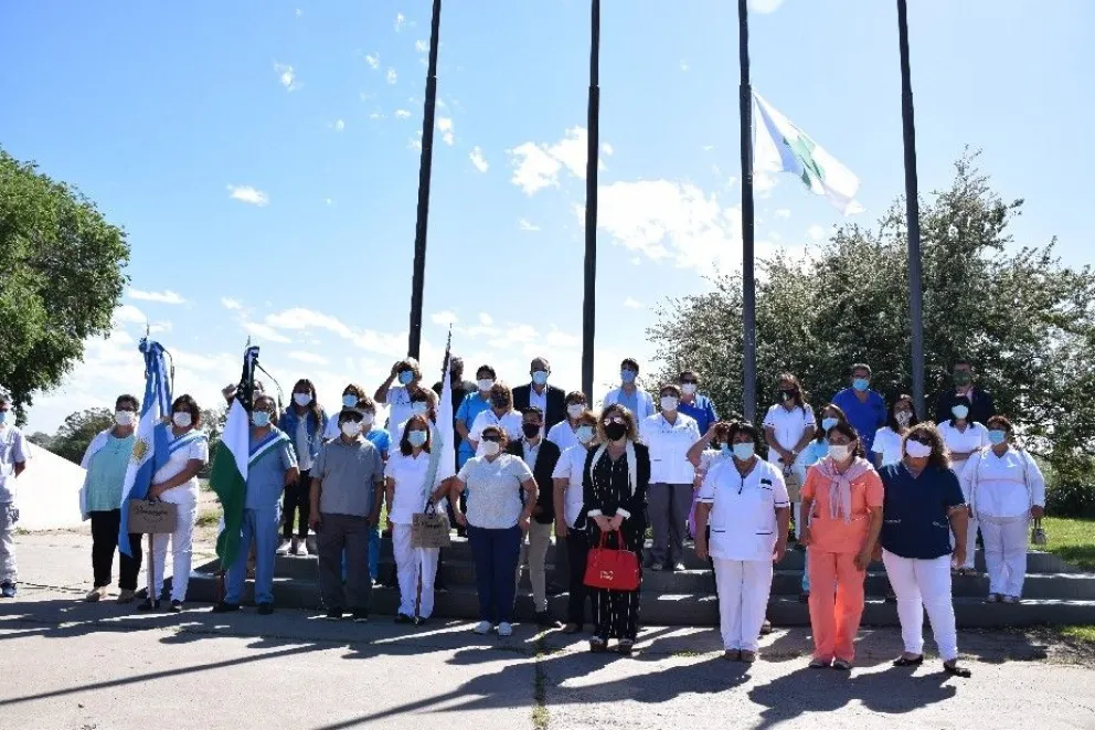 Merecido reconocimiento a enfermeros y enfermeras del hospital Zatti