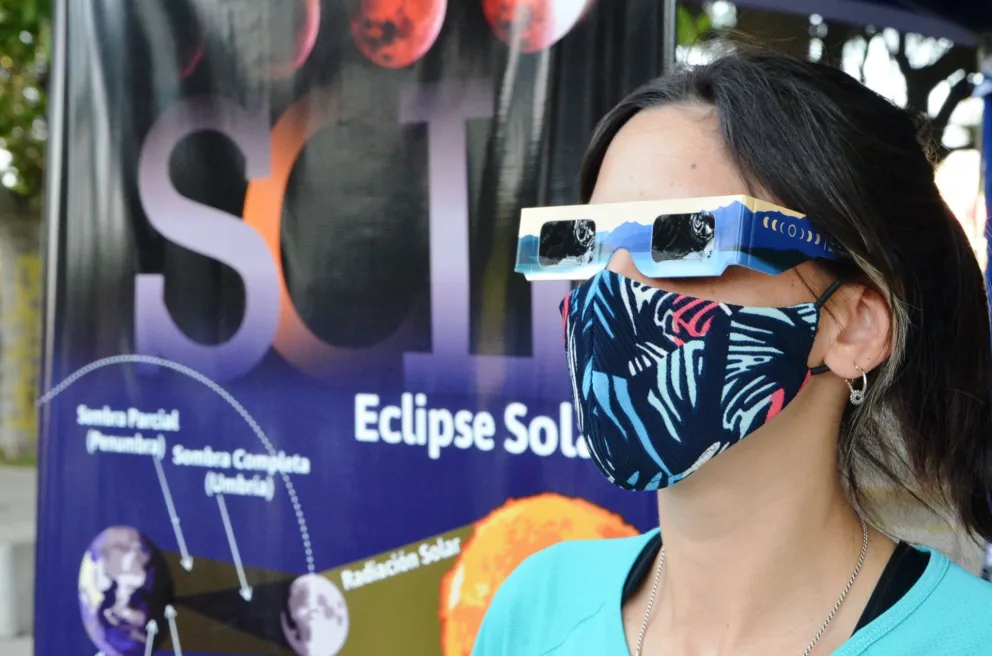 Palpitando el Eclipse Solar Total: veo, veo...¿Qué ves?