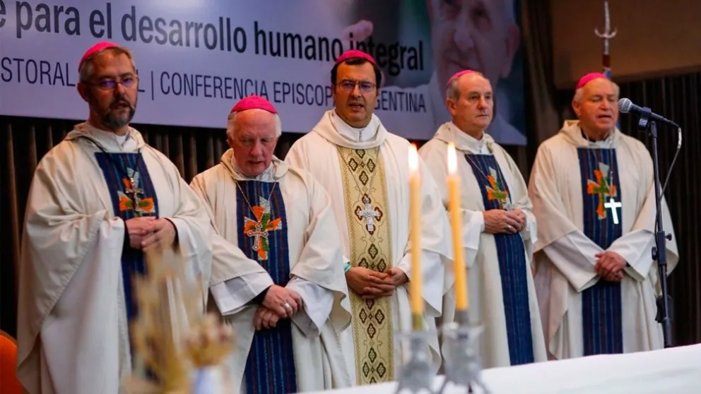 La Iglesia convoca a manifestarse en contra del proyecto del aborto