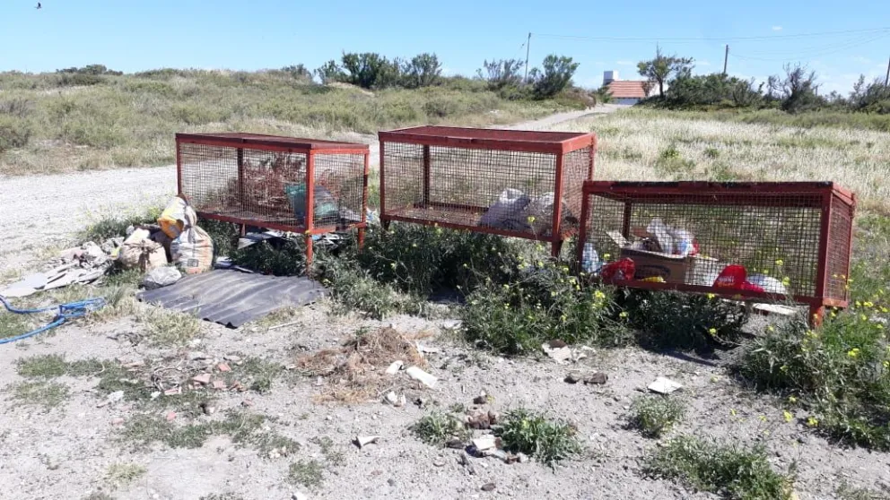 Vecinos enojados por la limpieza en La Lobería