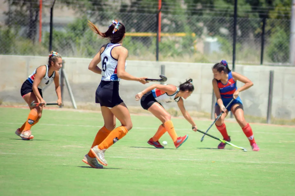 Una interesante propuesta de hockey para el verano