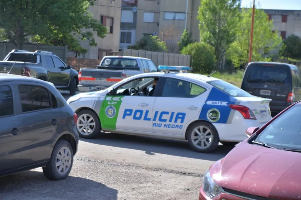 Policías del barrio Guido evitaron un suicidio