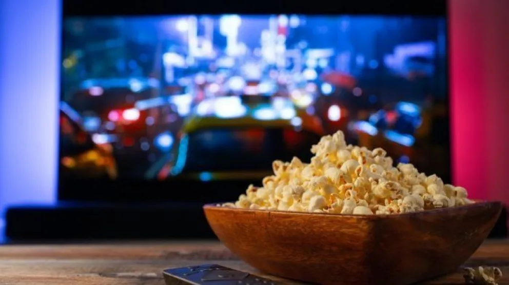 Sueño de Navidad: ofrecen 2.500 dólares por ver 25 películas en 25 días