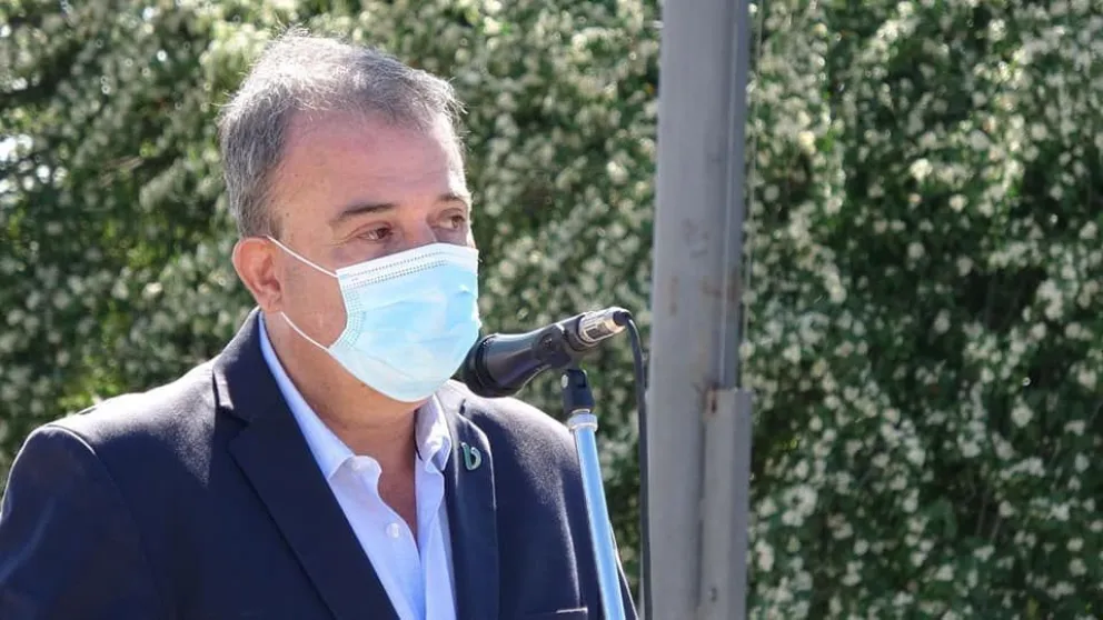 Pesatti se hisopó para despejar dudas