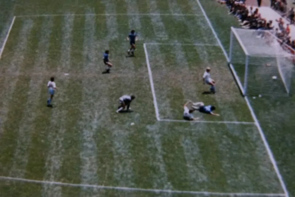 El emotivo recuerdo de una vecina maragata: cuando Maradona se convirtió en D10S