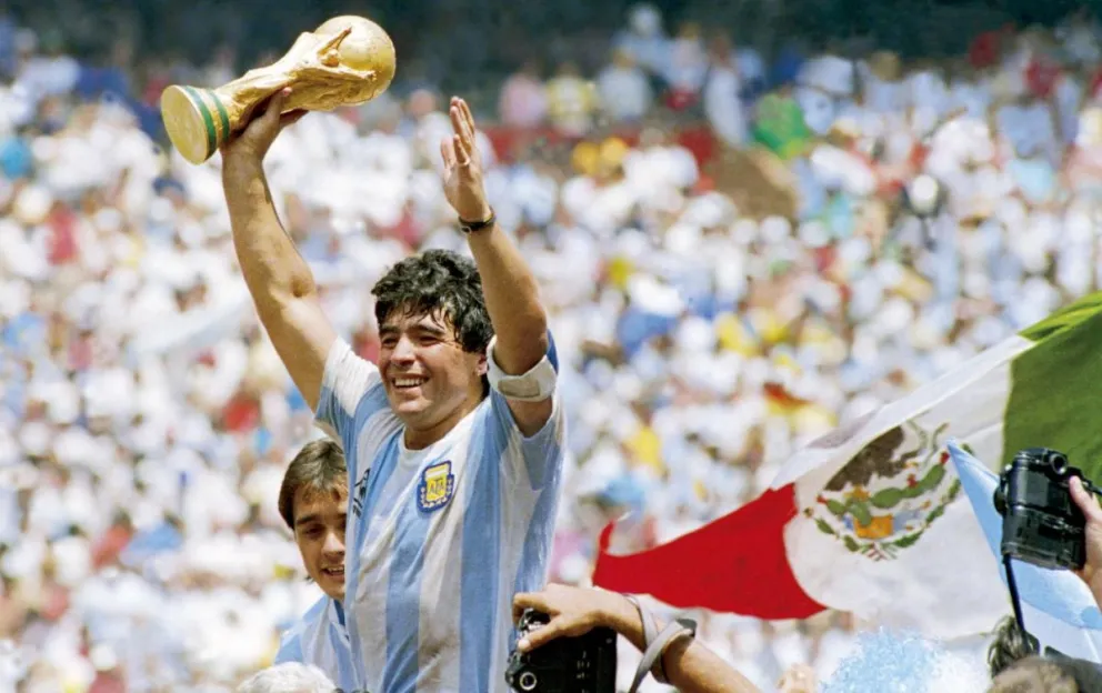 Quieren declarar el nacimiento de Maradona como el Día Nacional del Fútbol
