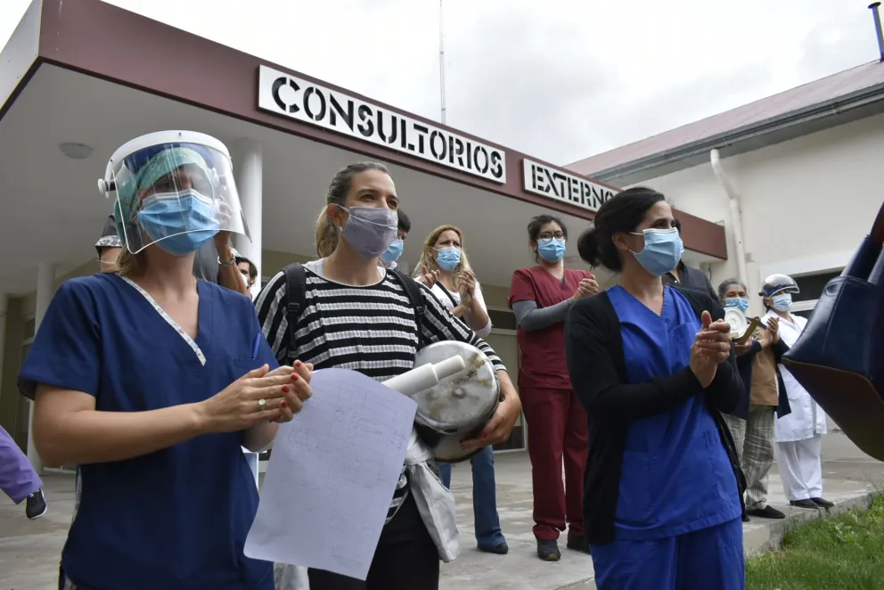 El personal de salud rechazó el "plus pandemia" y el aumento sólo a jefaturas