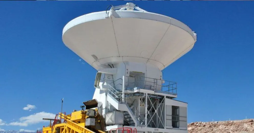 Invap ejecutará las obras fundacionales y de montaje del radiotelescopio LLAMA