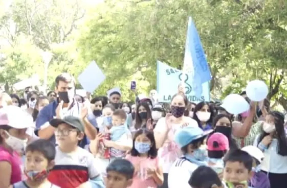 Los celestes consideran que “es inoportuno tratar la ley en medio de una crisis