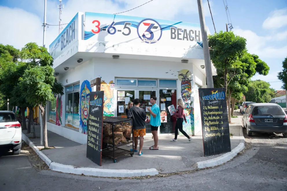 Los comercios ya pueden cerrar a las 22