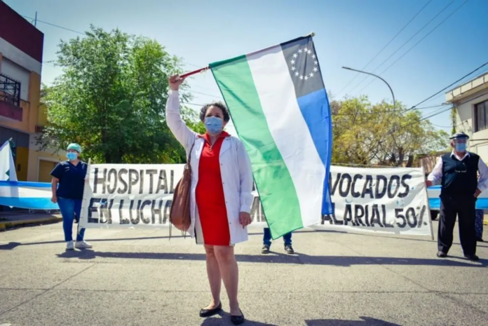 Gobierno llama a nueva reunión y los hospitalarios se movilizan