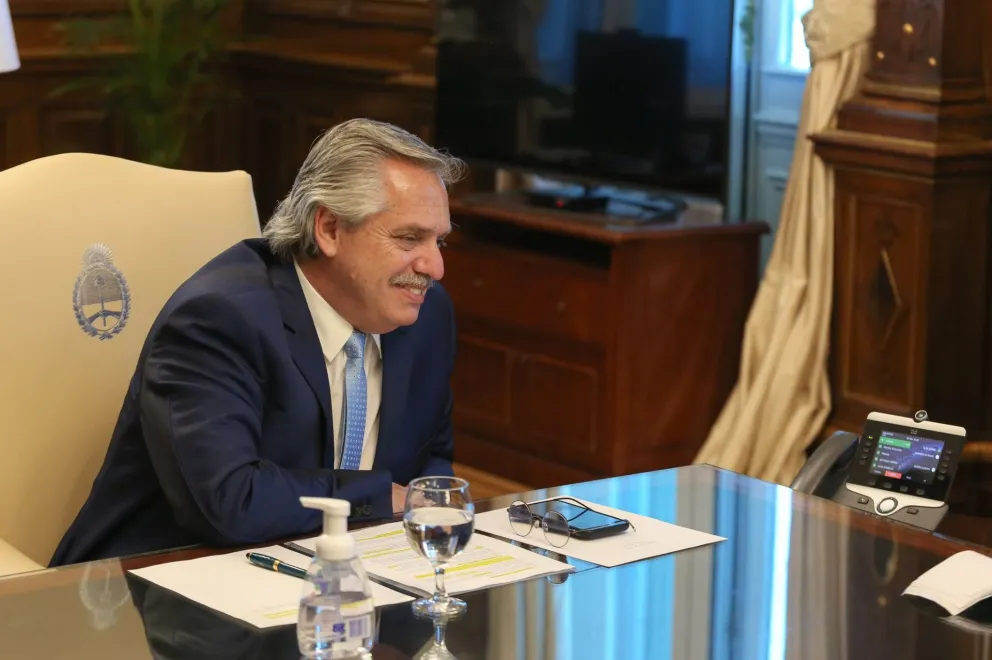 Alberto Fernández: "Vacunaremos a 300 mil personas antes de fin de año"