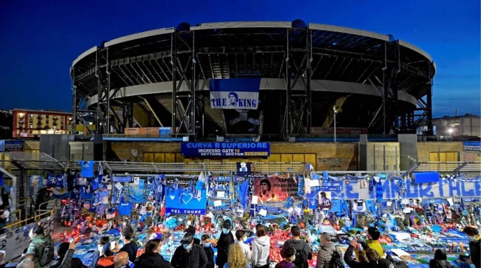 Es oficial: el estadio del Napoli ahora se llama Diego Armando Maradona