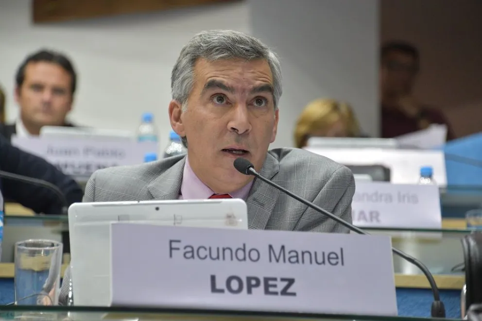 López defendió el Presupuesto y dijo que permitirá atender la crisis sanitaria