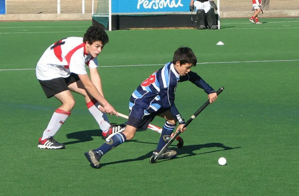 Deportivo Viedma suma hockey sobre césped, de la mano de un especialista