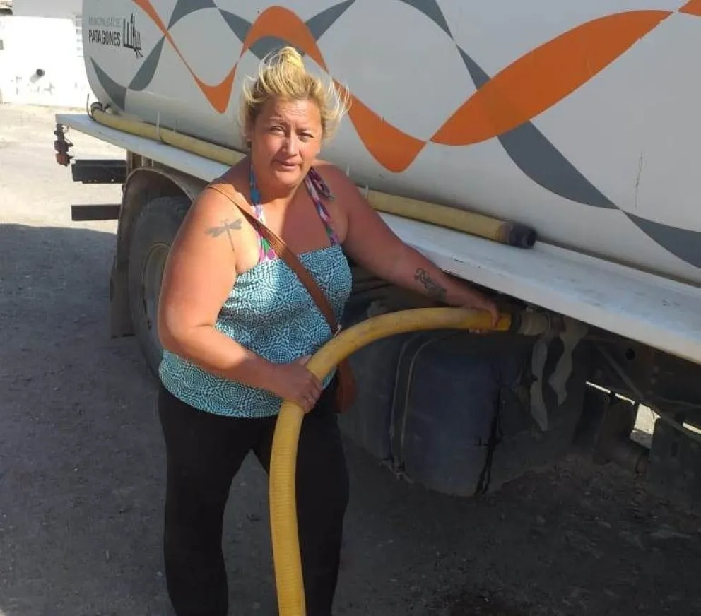 Tres días sin agua y con temperaturas arriba de los 30 grados