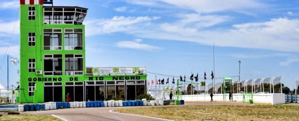 Eclipse de Sol: Confirman la apertura del autódromo y la entrega de lentes