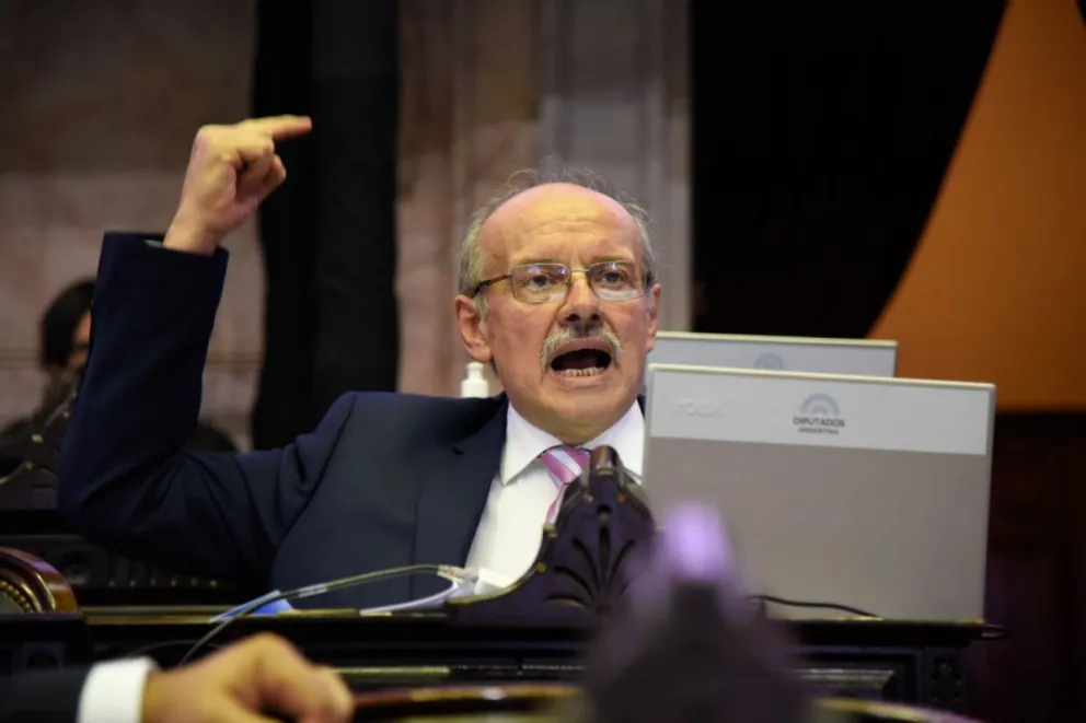 Di Giacomo “la ley no obliga a nada, pero sí confiere posibilidades y derechos”
