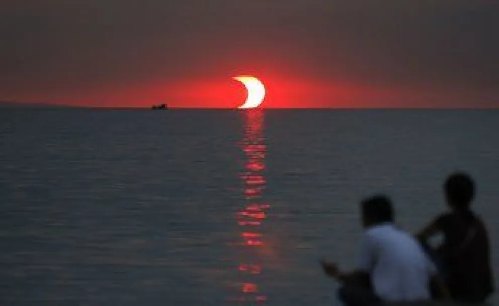 #Eclipse2020: "Una sombra inmensa acercándose como si fuera un nubarrón"