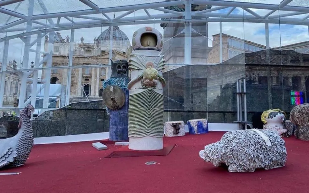Críticas por un personaje polémico en el pesebre del Vaticano