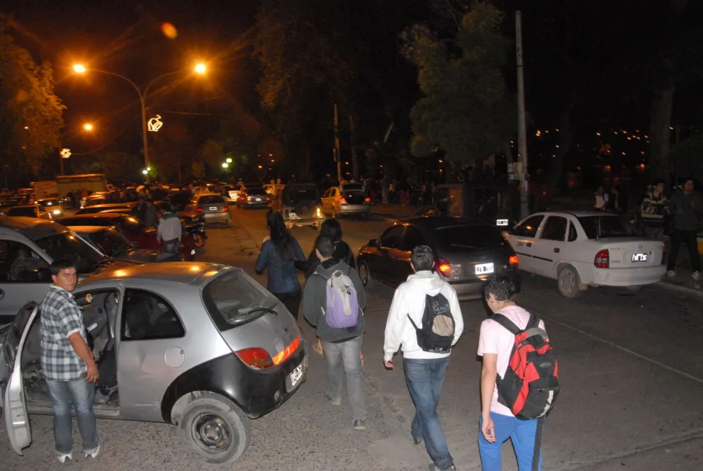 Proponen un lugar exclusivo para jóvenes en las fiestas de Navidad y Año Nuevo