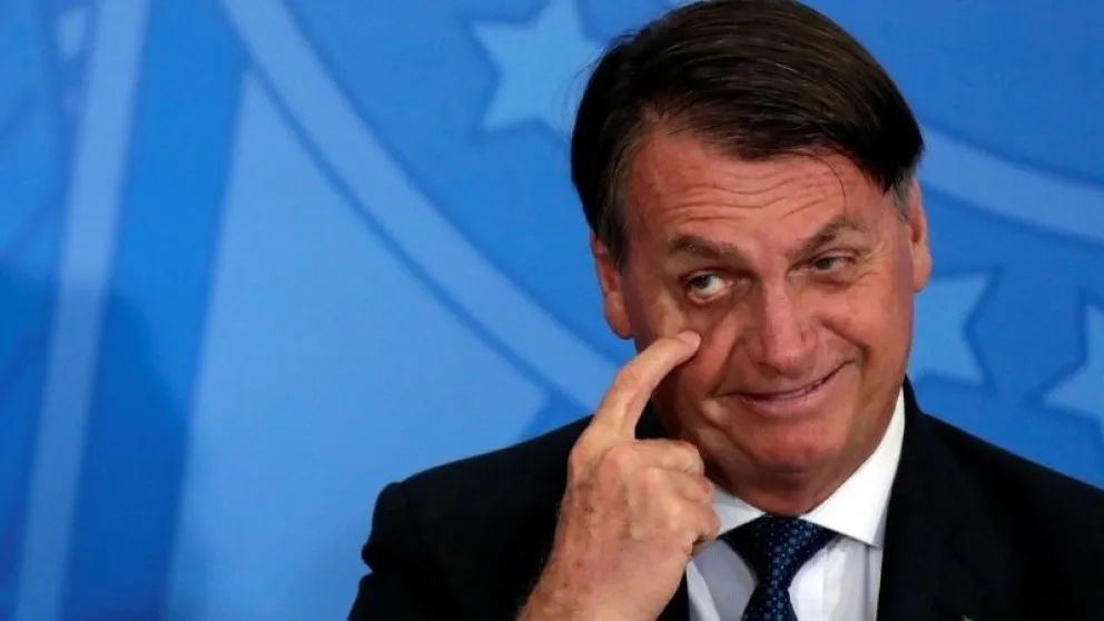 Bolsonaro: "Pfizer no se hace responsable si uno se convierte en Superman"