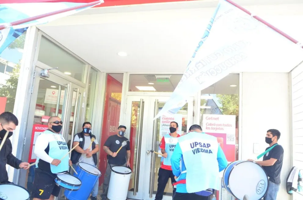 Reclaman por mala liquidación de sueldo y descuentos por COVID19 positivo