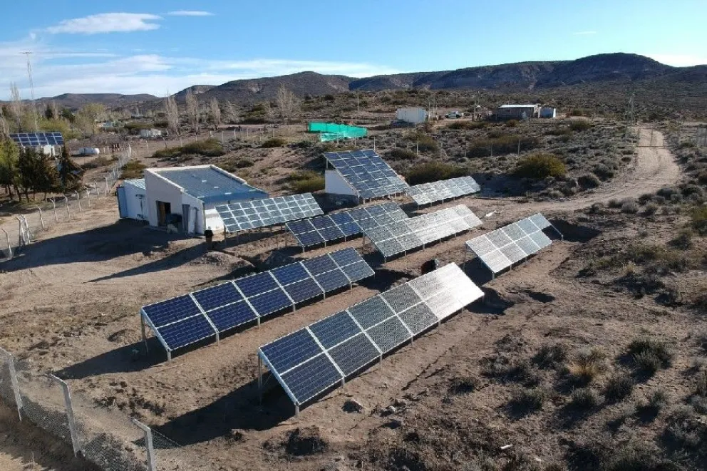 Pilquiniyeu del Limay ya cuenta con electricidad constante