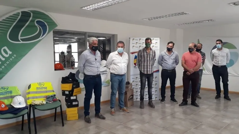 Recorrida oficial por la planta de separación de residuos del Girsu
