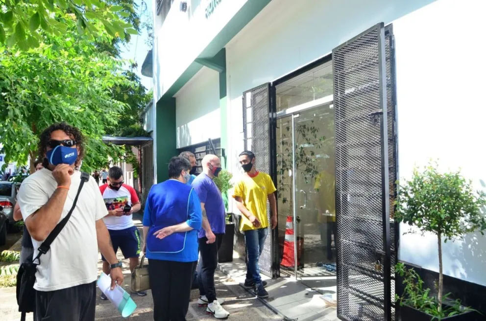 Mercantiles en estado de alerta, movilización y asamblea permanente