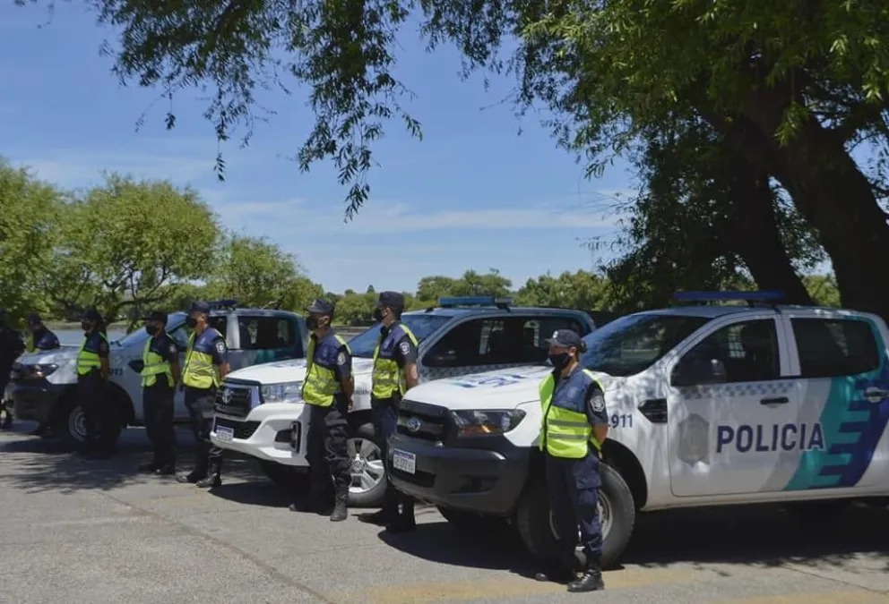 Entregaron tres vehículos para el “Operativo Sol”