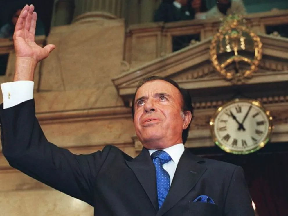 28 de diciembre de 1990: Menem firmaba los indultos a Videla y Massera