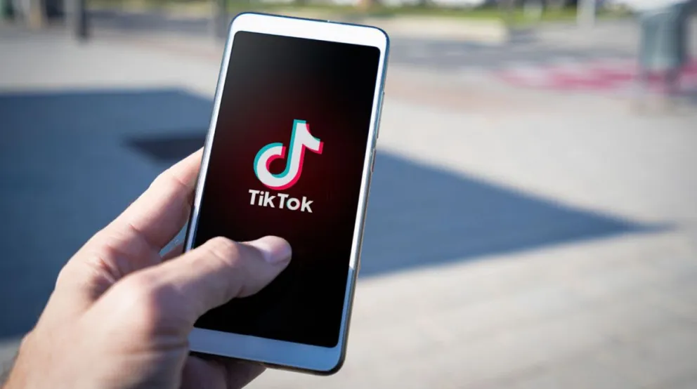 Cómo modificar el idioma en TikTok y para qué sirve
