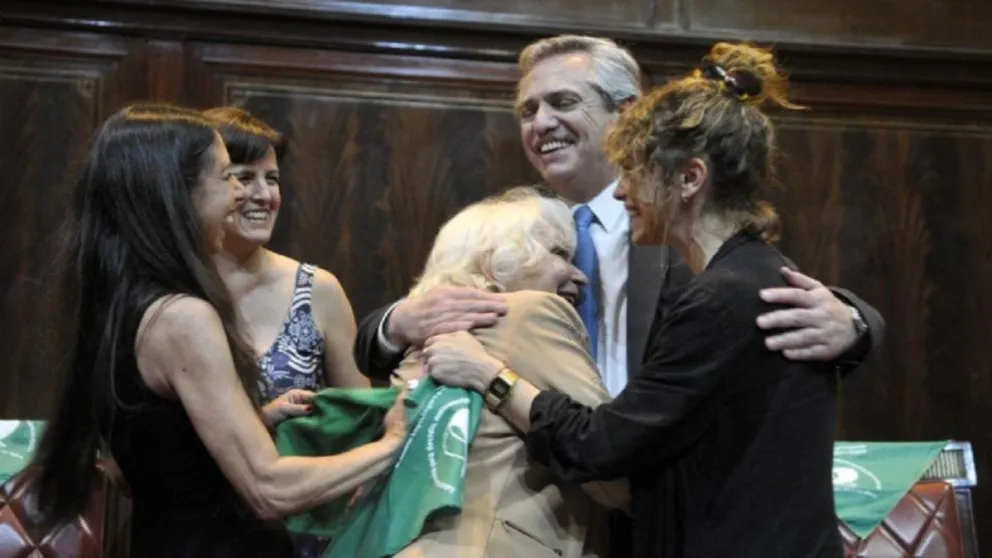“Hoy somos una sociedad mejor que amplía derechos”, celebró Alberto Fernández