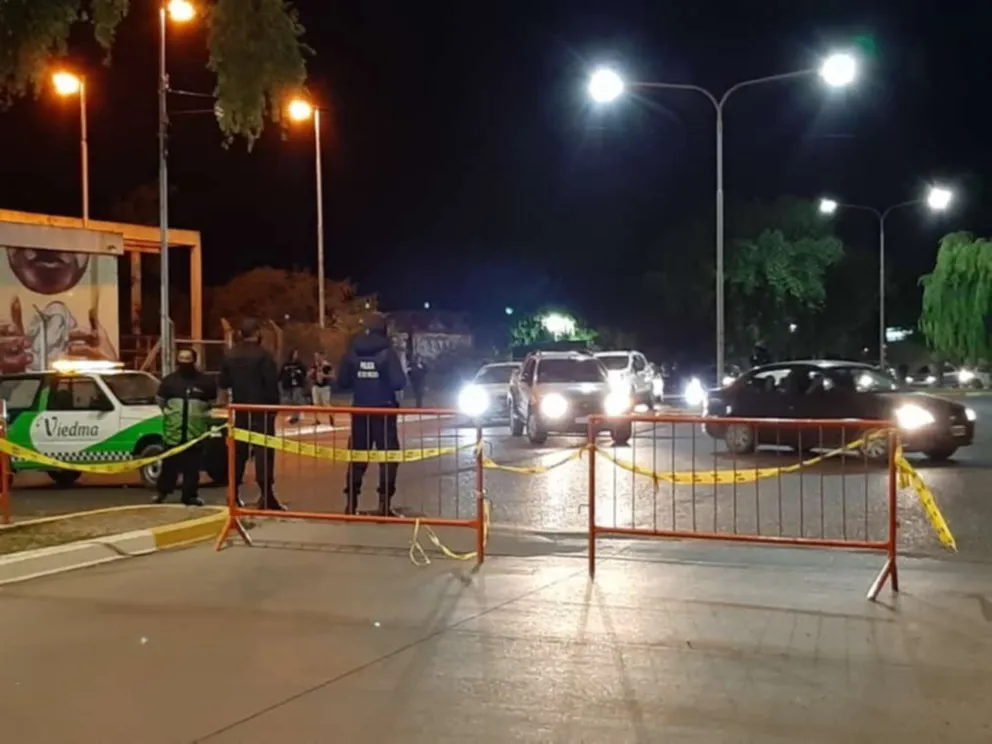 A las 22 se cierra el paso vehicular en Costanera y Ayacucho