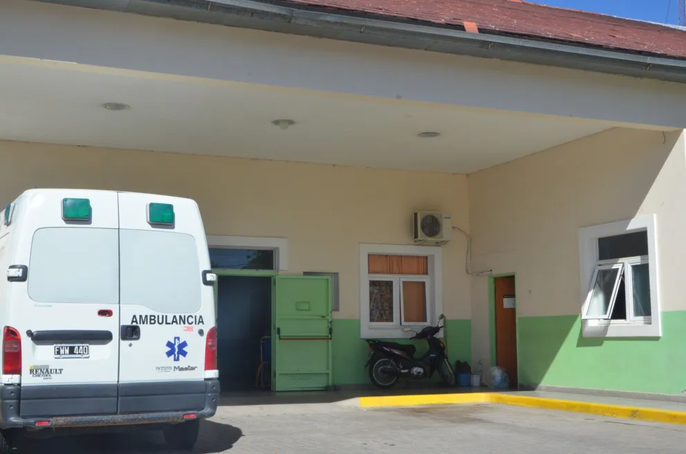 Barrio Lavalle: Un motociclista terminó internado tras chocar con una camioneta