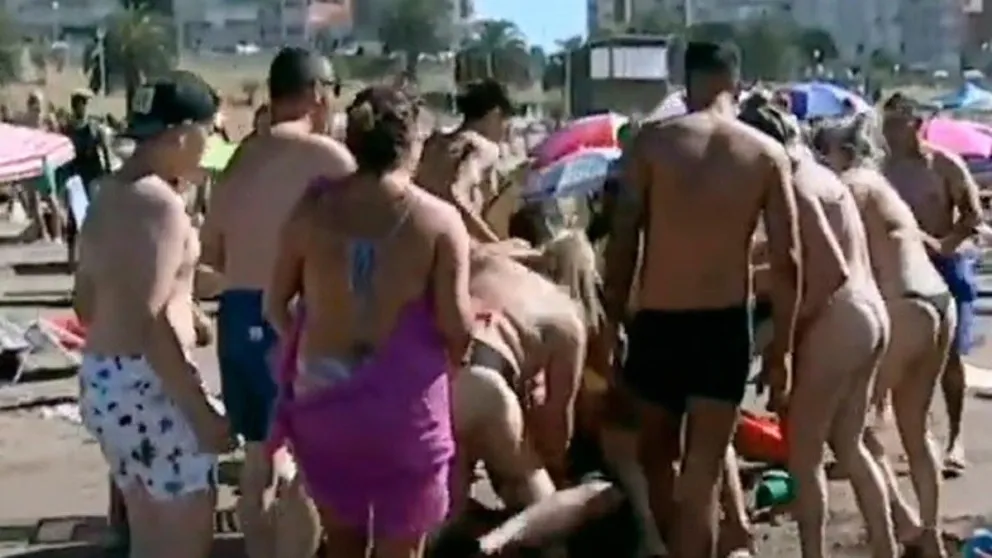 Un picadito en la playa terminó en una batalla campal