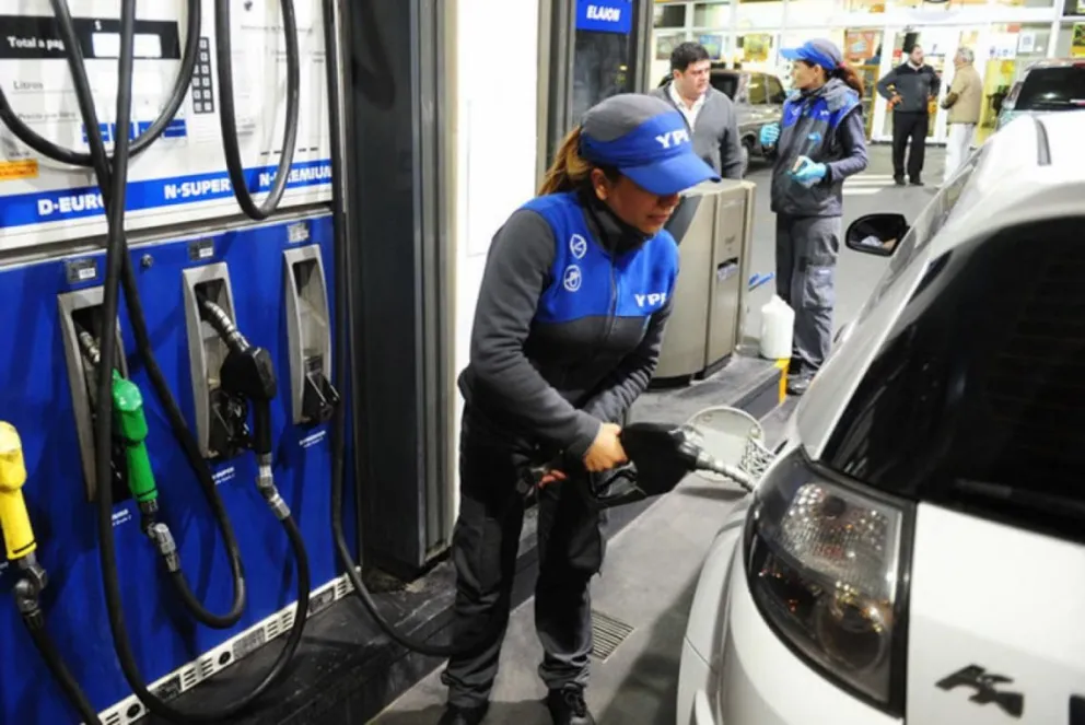YPF aumentó un 2.9% los combustibles desde la medianoche