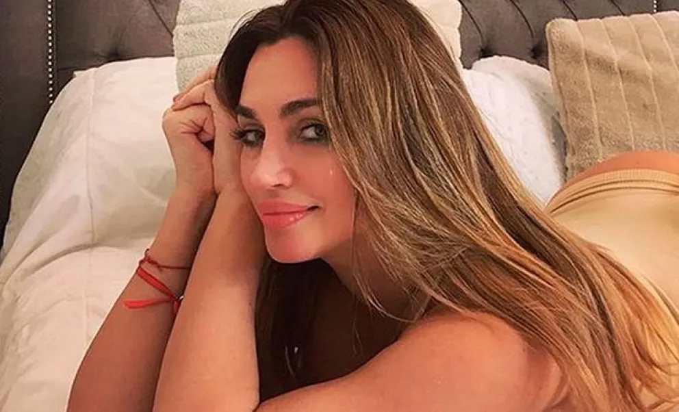 "La más sexy y libre del mundo": Belén Francese luce su embarazo con un topless