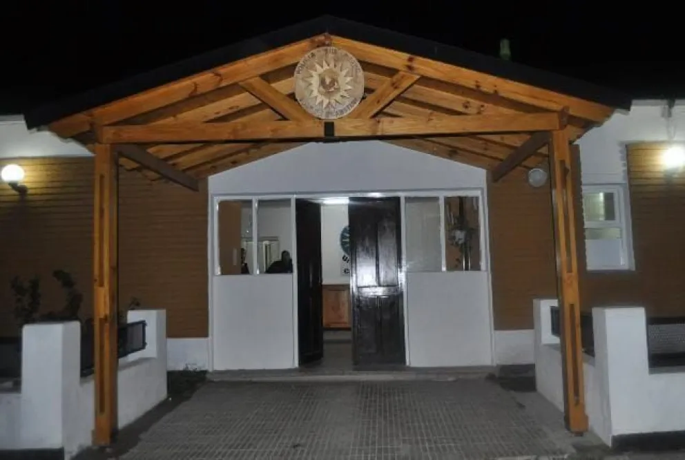 El sargento denunciado por abuso sexual en la Policía será trasladado a Chimpay