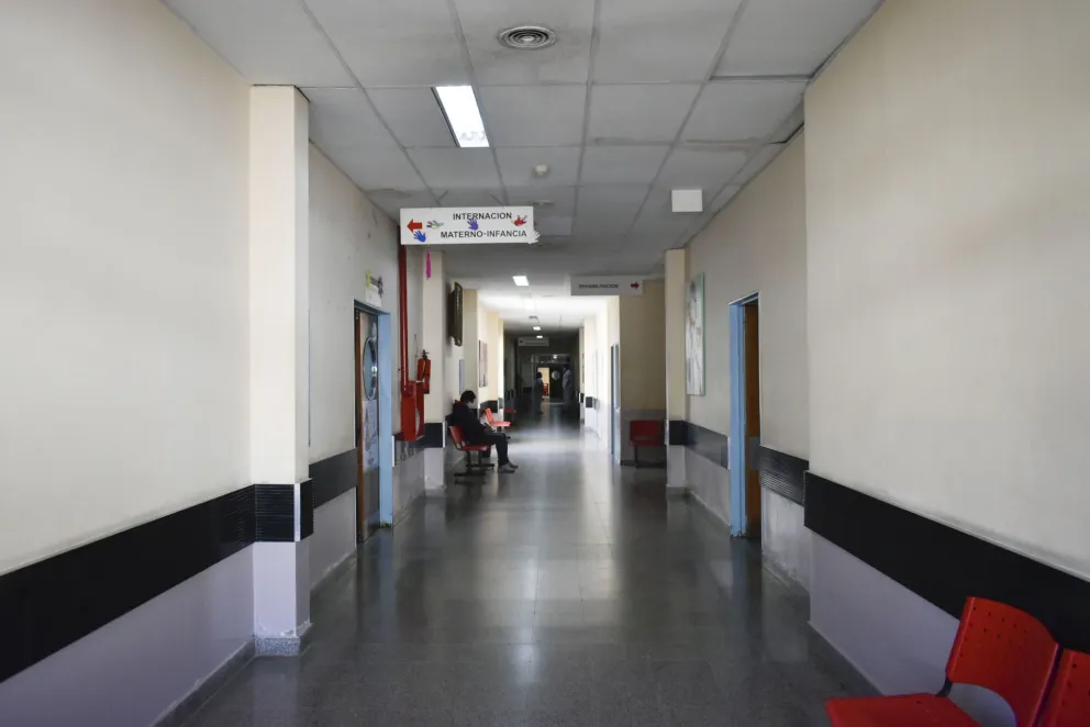 Con el avance del coronavirus, hay 8 camas de terapia disponibles en Viedma