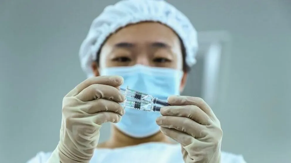 Ultiman detalles para la compra de un millón de dosis de la vacuna china Sinopharm