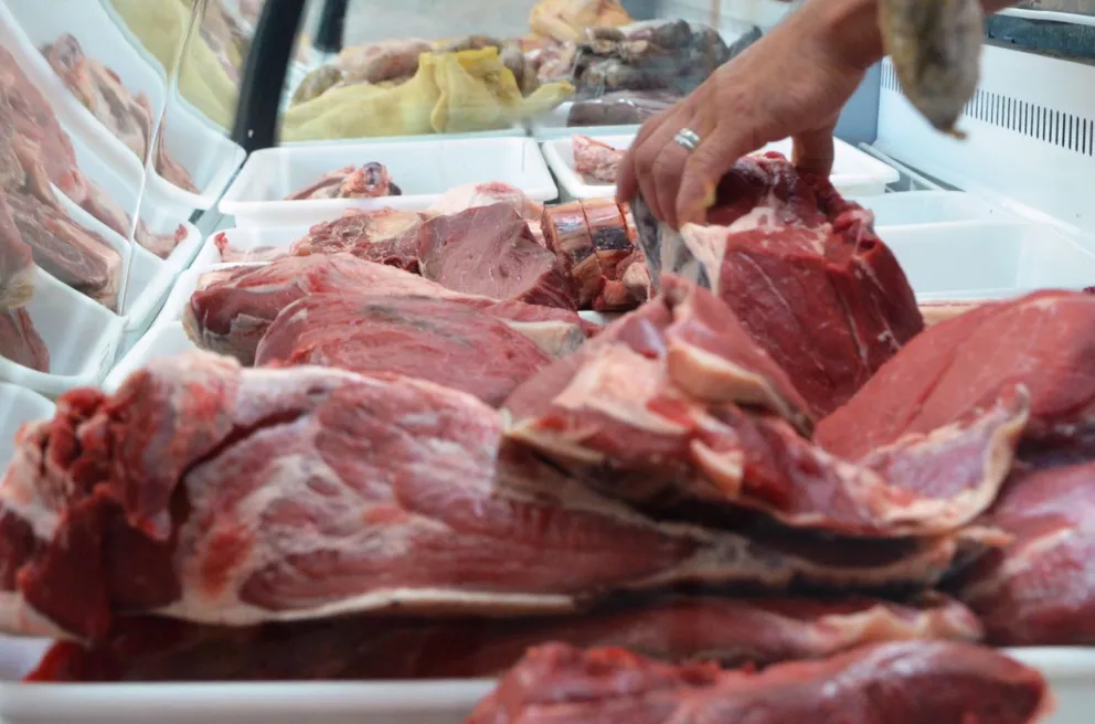 Viedma: Comprar carne para un asado para cuatro cuesta alrededor de 2.500 pesos