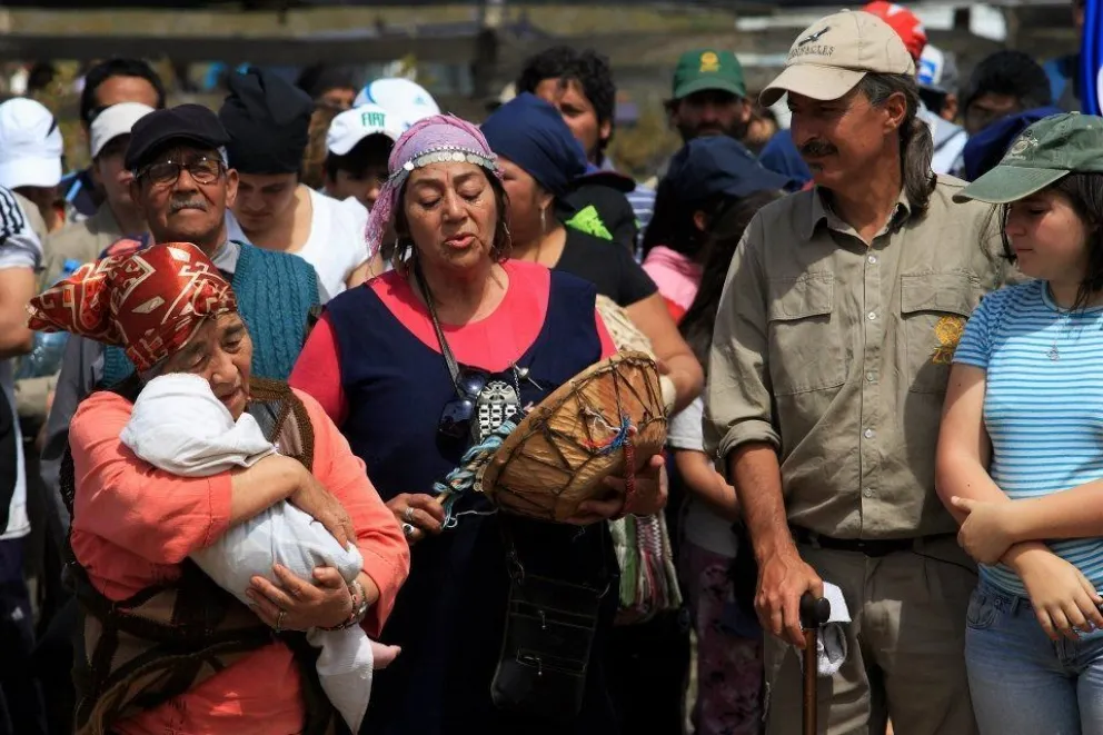 Proponen declarar de Interés la comida mapuche fomentada por María Eva Cayú