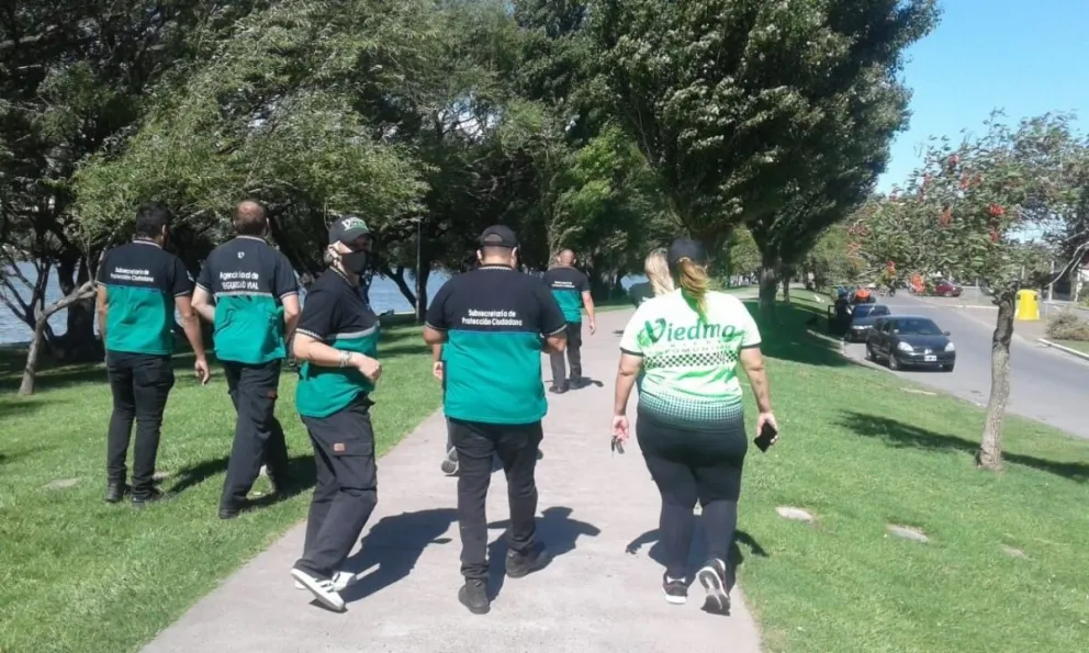 Inspectores municipales recorrieron espacios públicos y comercios