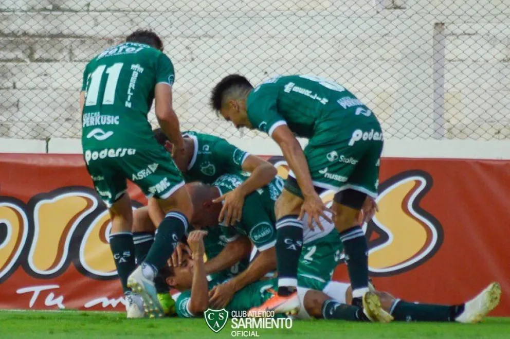 El duelo de viedmenses fue para Fabio Vázquez: Sarmiento ascendió a Primera