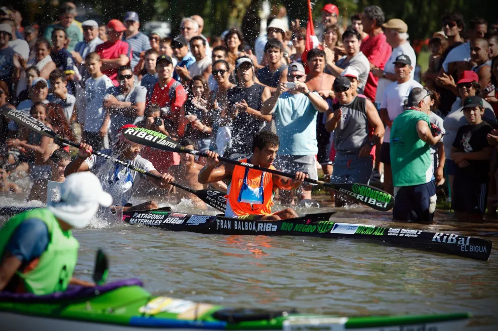 La Regata del río Negro arribará al Náutico La Ribera