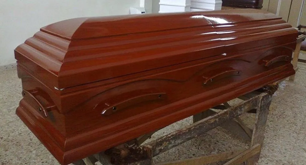 Velaron a un tío con coronavirus, se contagiaron 16 familiares y todos murieron